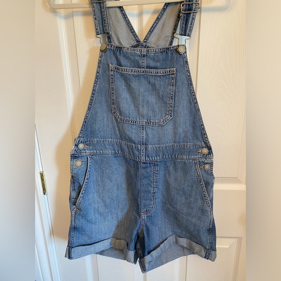 Hollister Pants - Hollister High Rise Vintage Wash Short Overalls Denim Jean Size M Bib Shorts